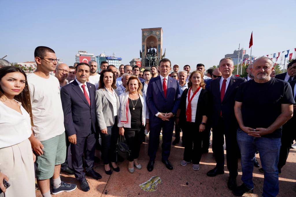 İmamoğlu 30 Ağustos'ta konuştu: Cumhuriyet'e ve Atatürk'e layık bireyler olmayı inşallah başarırız 33